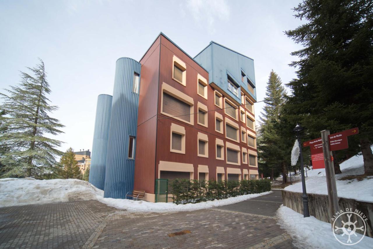 Salana De Alma De Nieve Lägenhet Baqueira Beret Exteriör bild